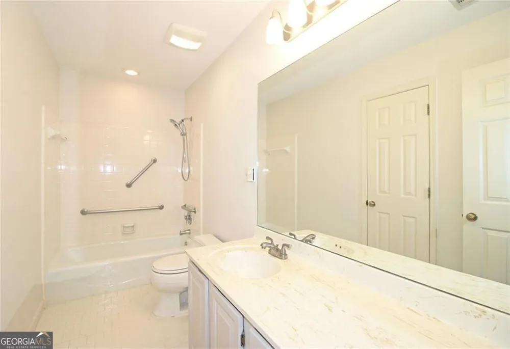 128 River Ridge LN Roswell, GA 30075
