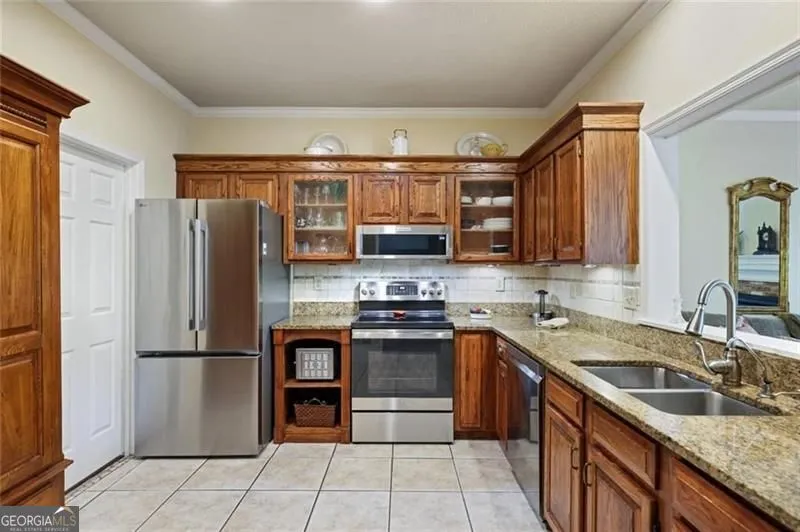 175 Riverview TRL Roswell, GA 30075
