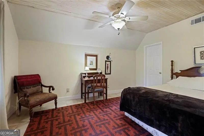 175 Riverview TRL Roswell, GA 30075