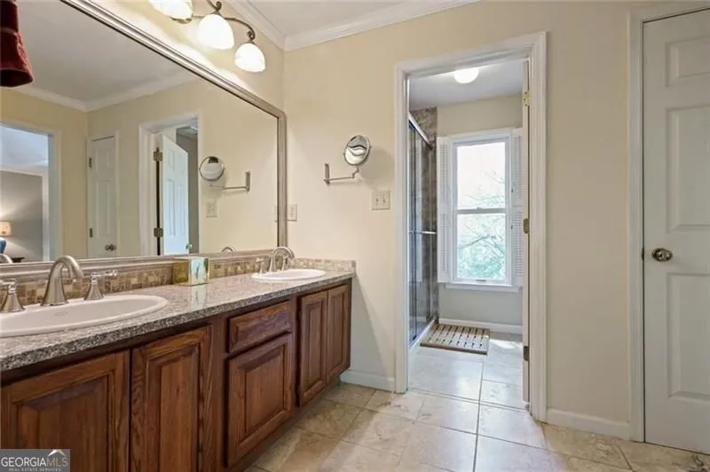175 Riverview TRL Roswell, GA 30075