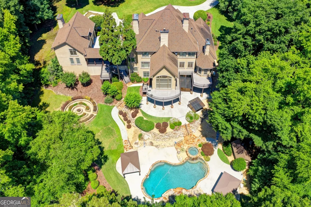 1390 Hillside DR Grayson, GA 30017