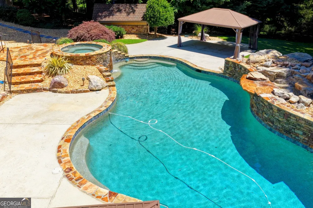 1390 Hillside DR Grayson, GA 30017