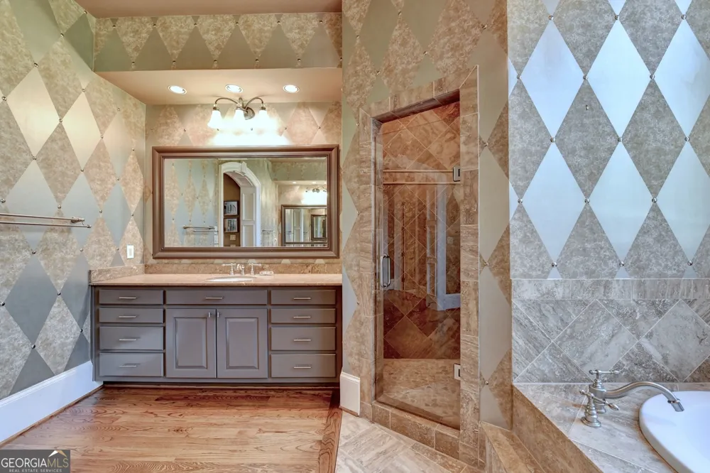 1390 Hillside DR Grayson, GA 30017