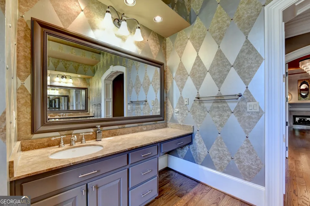 1390 Hillside DR Grayson, GA 30017