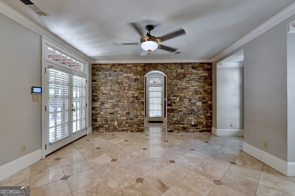 1390 Hillside DR Grayson, GA 30017