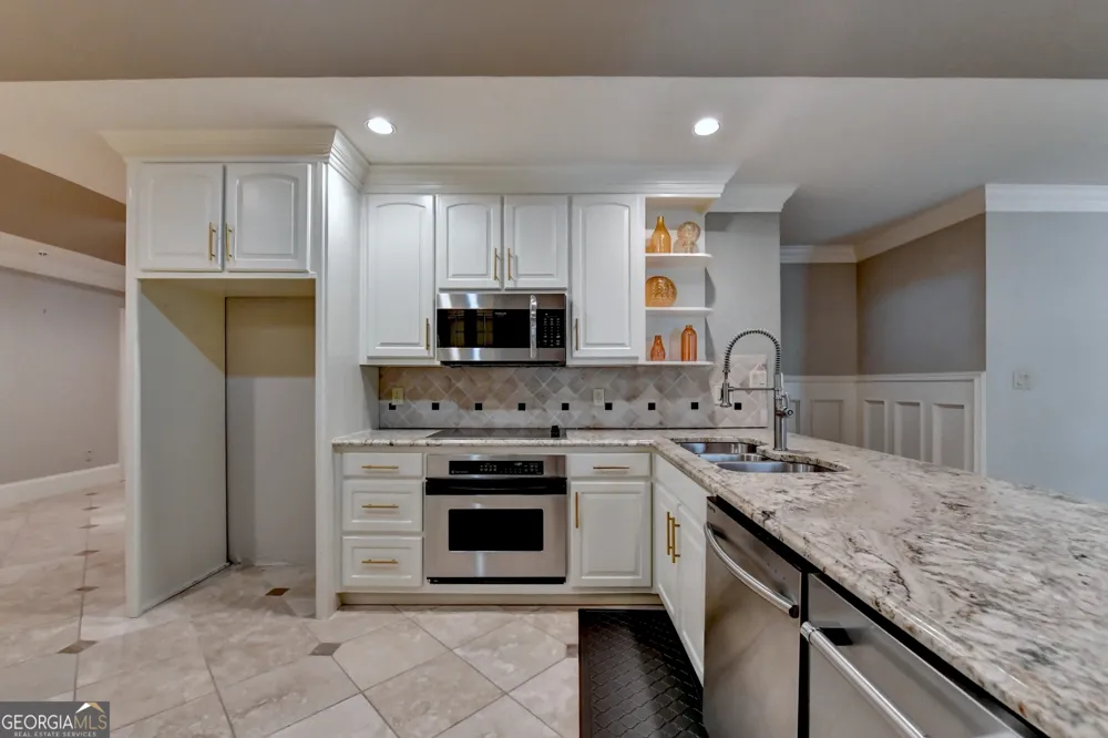 1390 Hillside DR Grayson, GA 30017