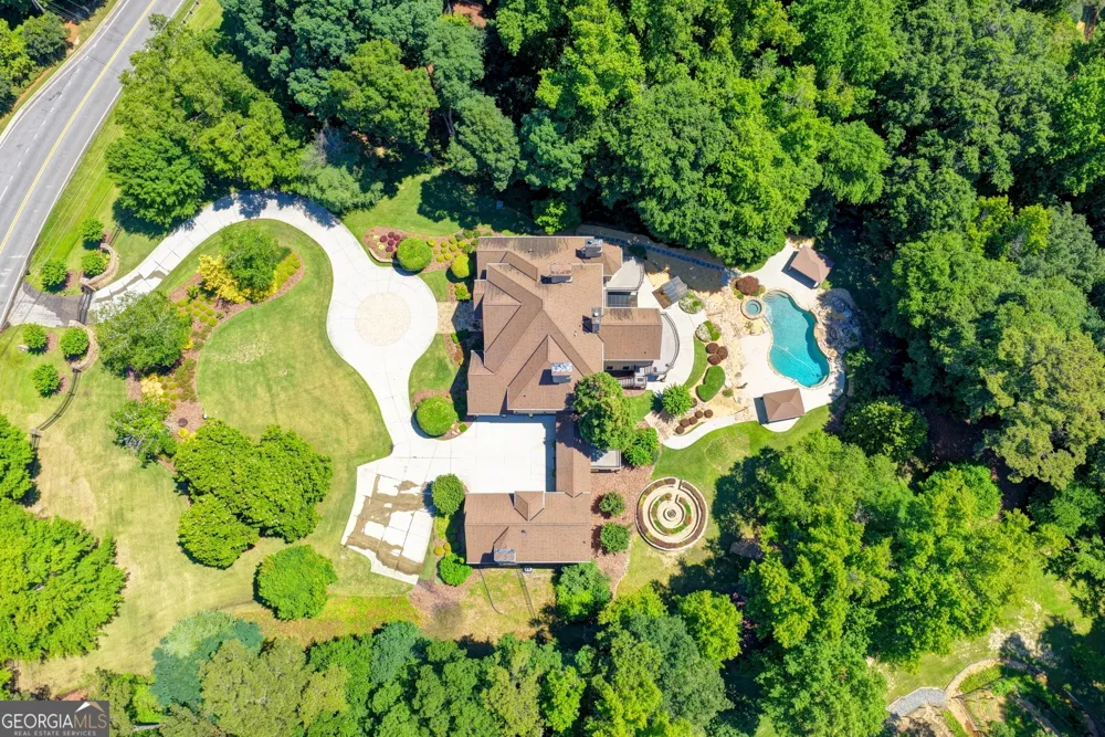 1390 Hillside DR Grayson, GA 30017