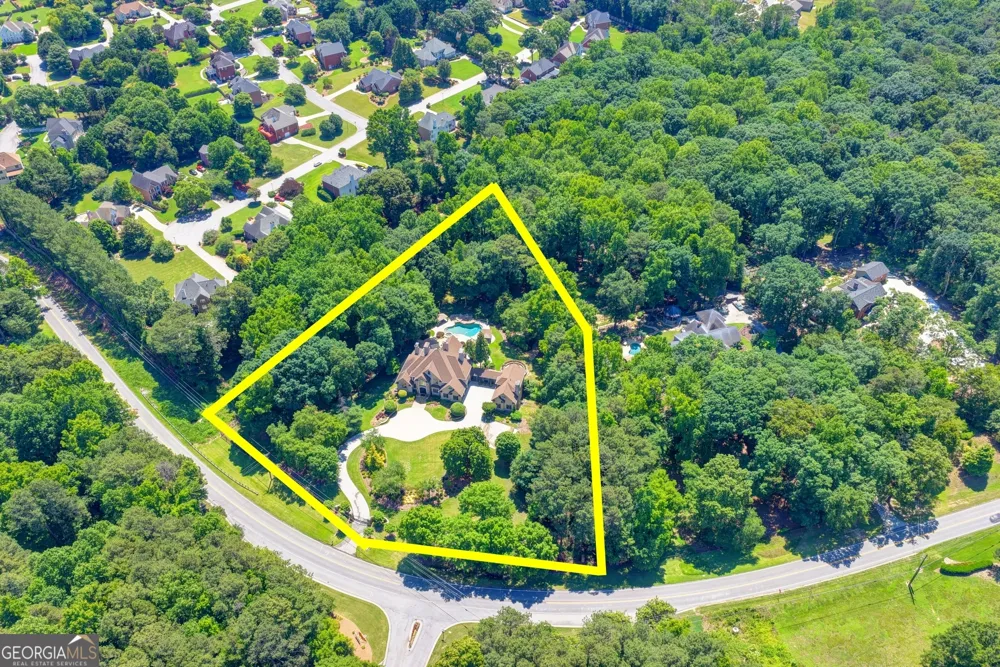 1390 Hillside DR Grayson, GA 30017