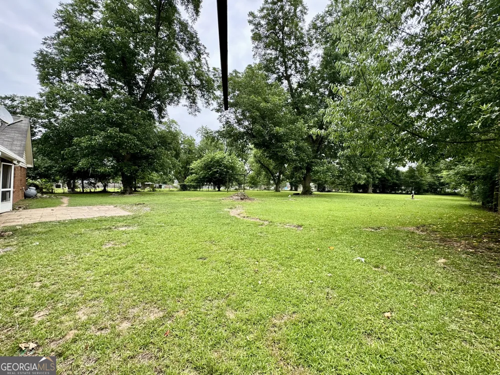 104 Winchester DR Leesburg, GA 31763