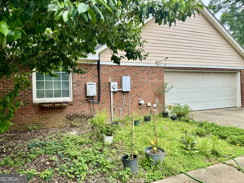 104 Winchester DR Leesburg, GA 31763