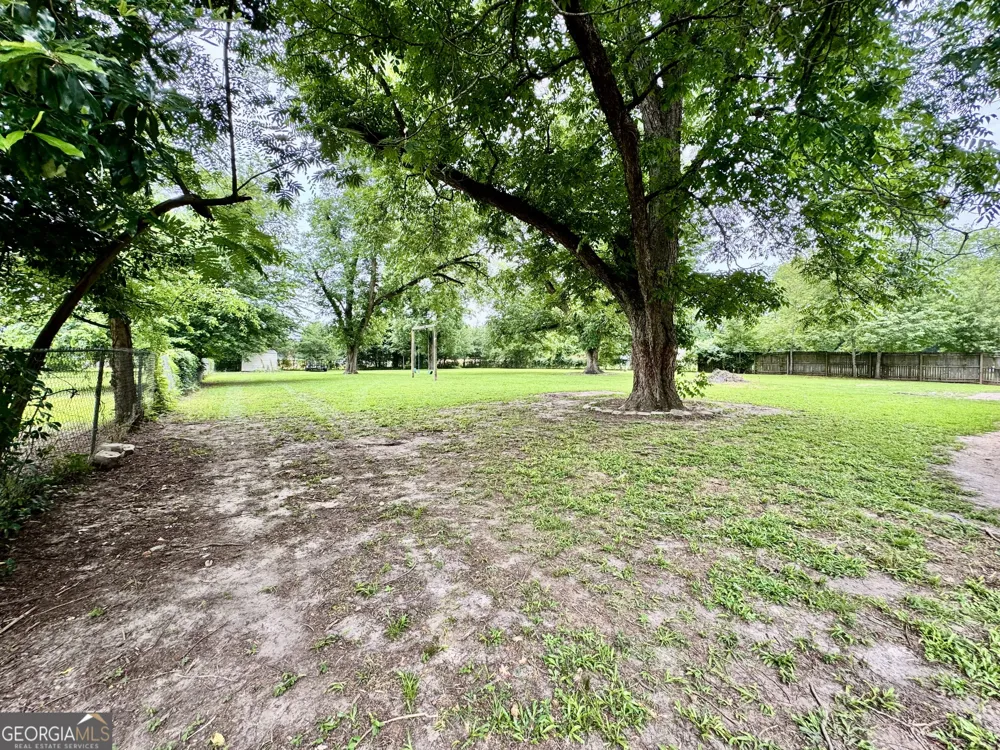 104 Winchester DR Leesburg, GA 31763