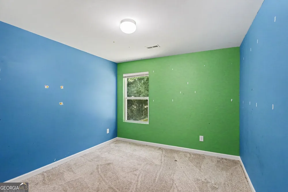 29 Hill Top CIR Grantville, GA 30220