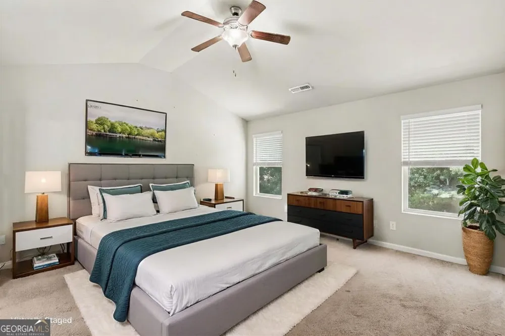29 Hill Top CIR Grantville, GA 30220
