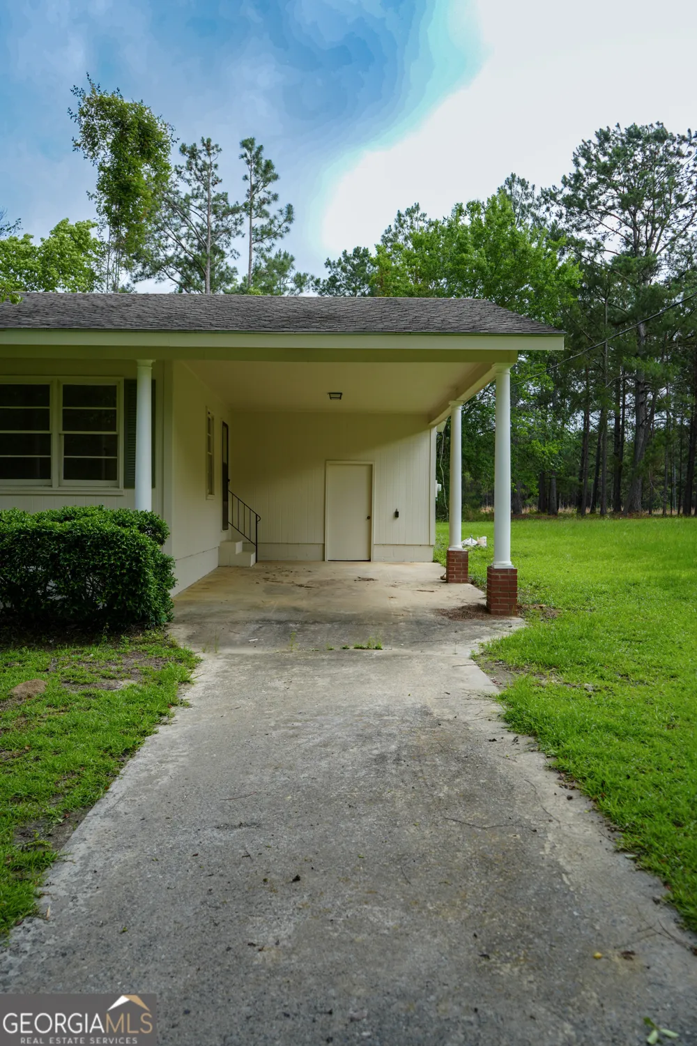 1869 Minter Blue Springs RD Rockledge, GA 30454