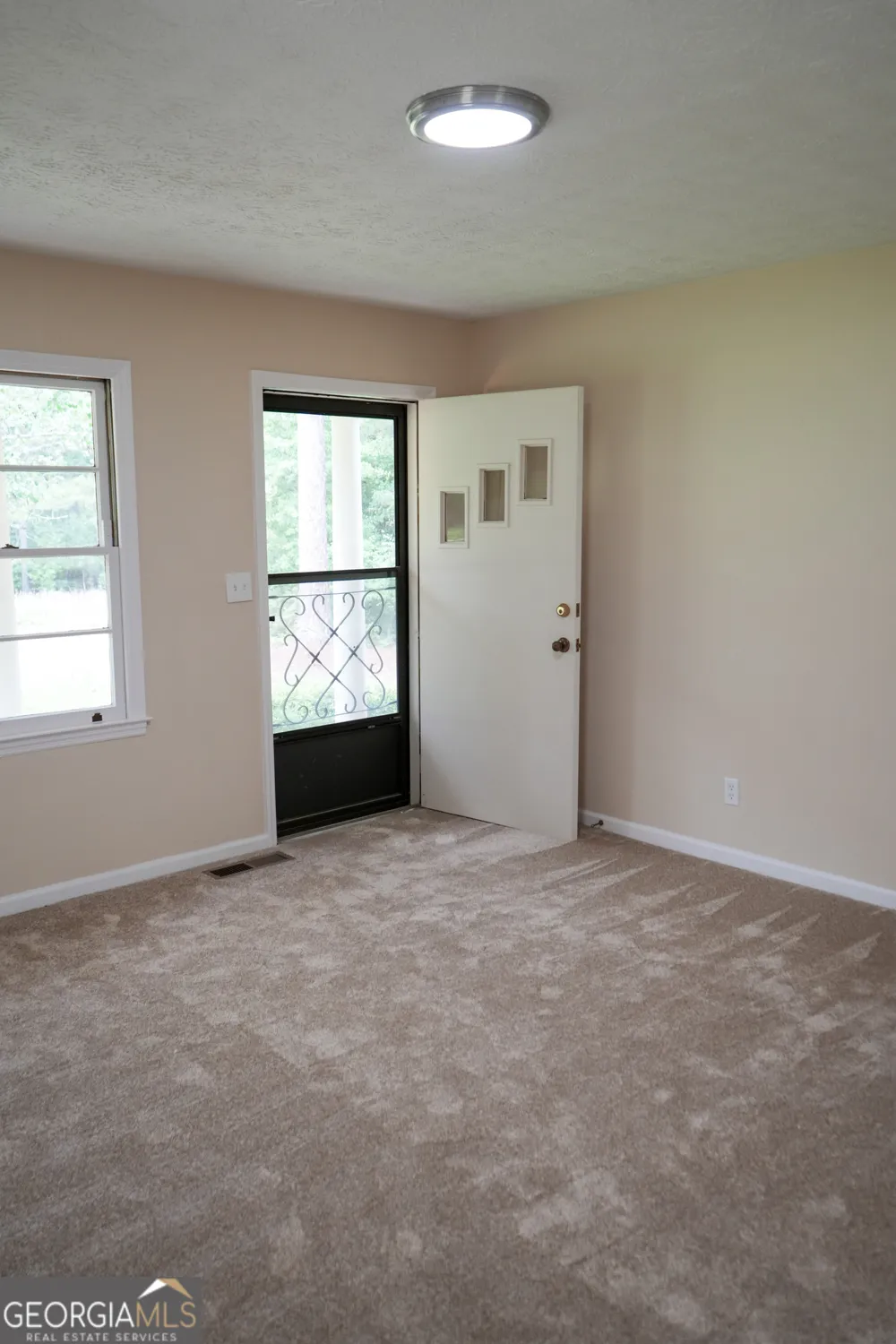 1869 Minter Blue Springs RD Rockledge, GA 30454