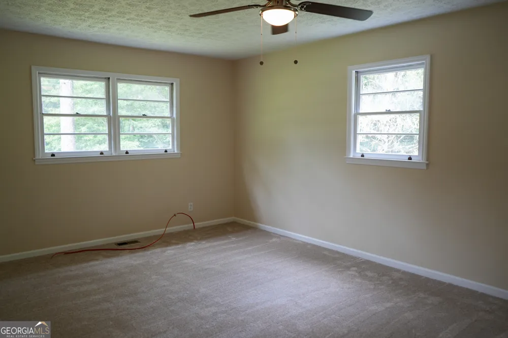 1869 Minter Blue Springs RD Rockledge, GA 30454