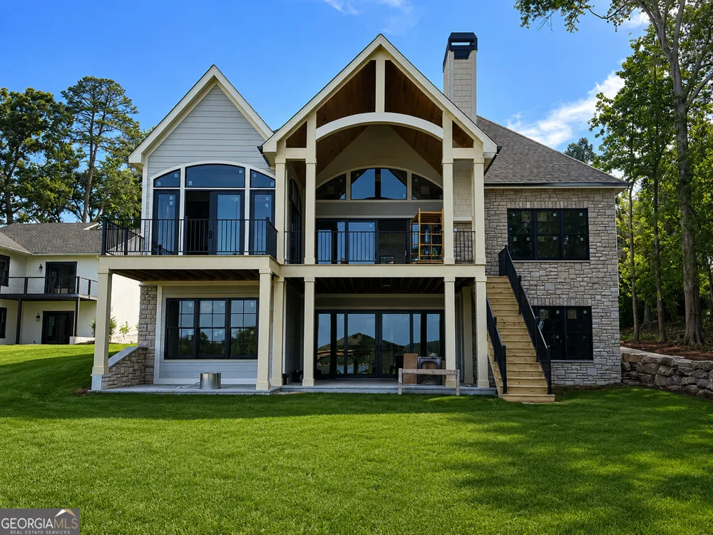 213 Lakecrest DR NE Milledgeville, GA 31061