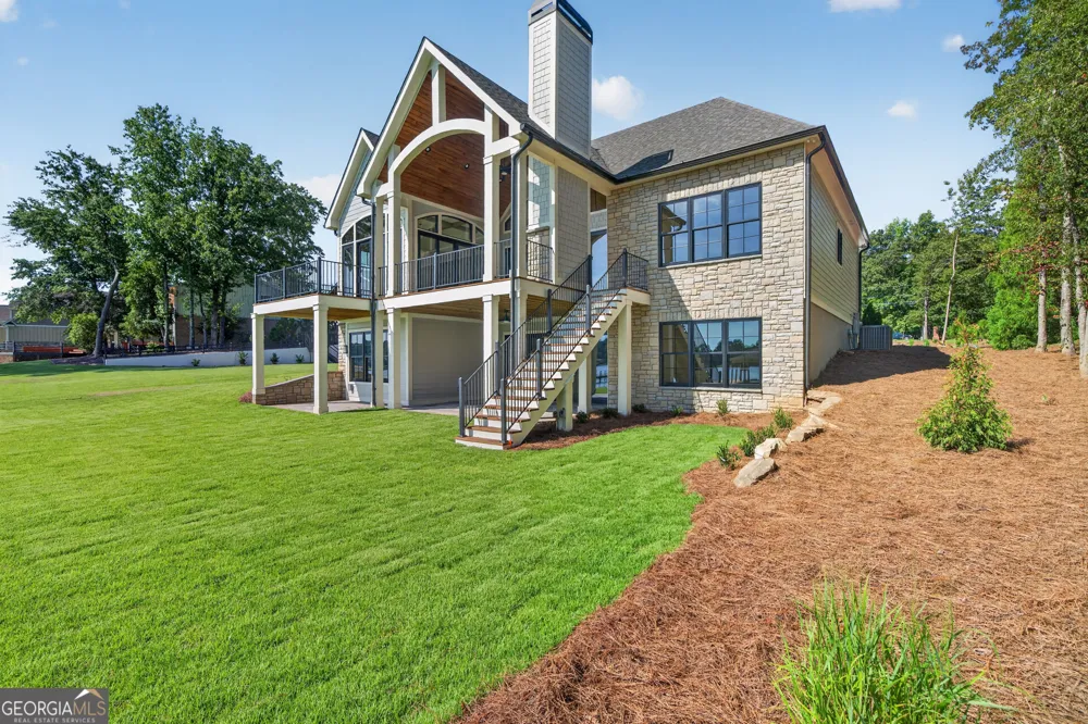 213 Lakecrest DR NE Milledgeville, GA 31061