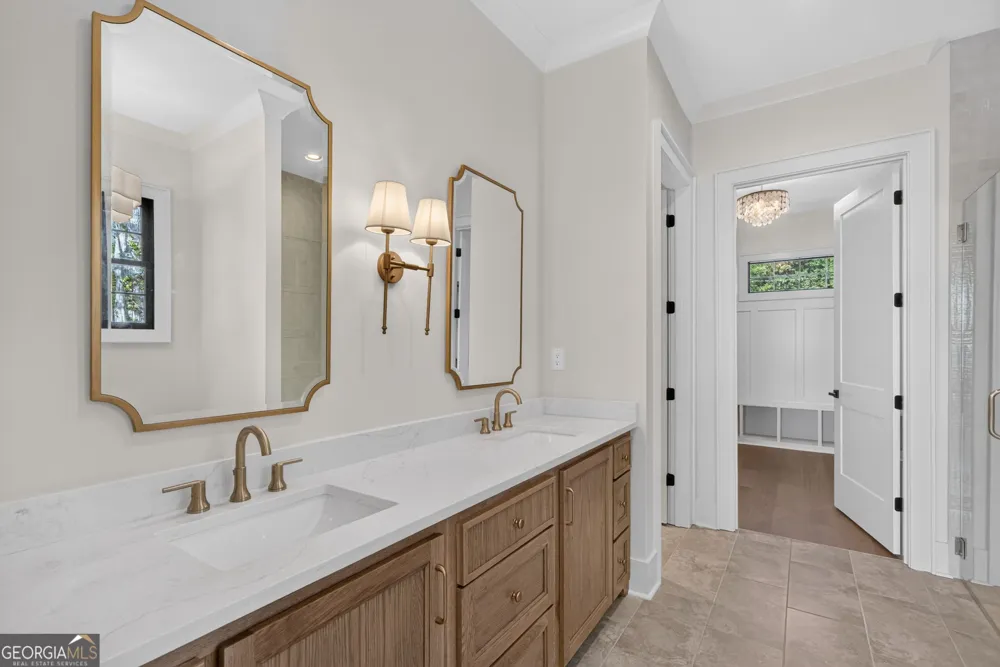 213 Lakecrest DR NE Milledgeville, GA 31061
