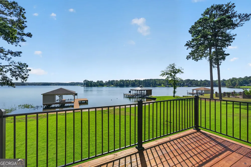 213 Lakecrest DR NE Milledgeville, GA 31061