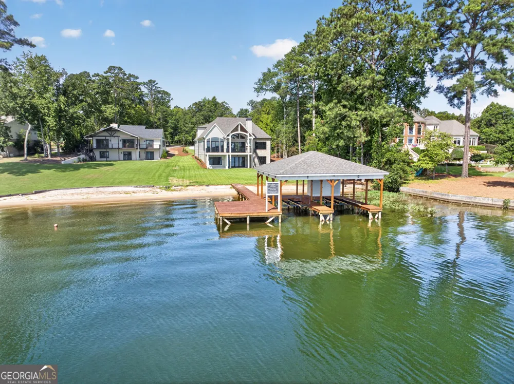 213 Lakecrest DR NE Milledgeville, GA 31061