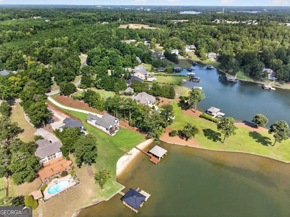 213 Lakecrest DR NE Milledgeville, GA 31061