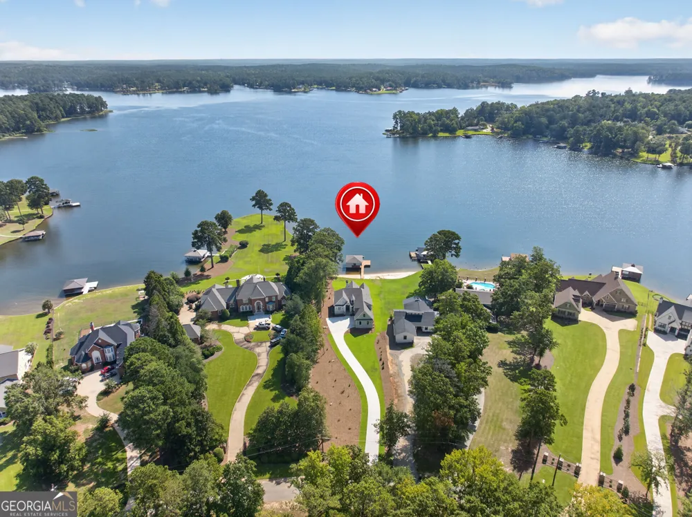 213 Lakecrest DR NE Milledgeville, GA 31061