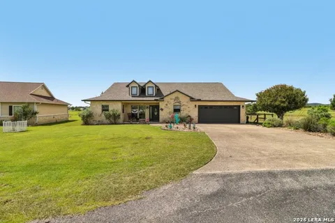 308 Wood View Cir
