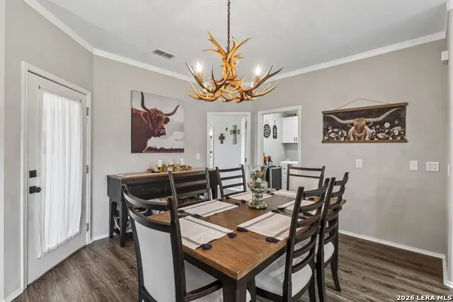 308 Wood View Cir Bandera, TX 78003
