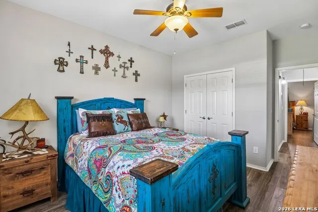308 Wood View Cir Bandera, TX 78003
