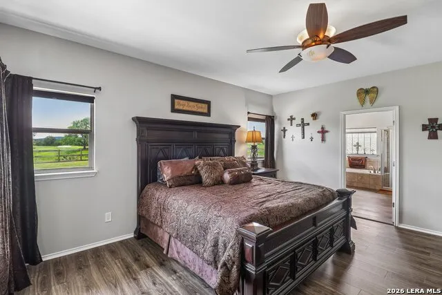 308 Wood View Cir Bandera, TX 78003