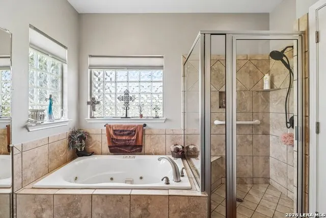 308 Wood View Cir Bandera, TX 78003