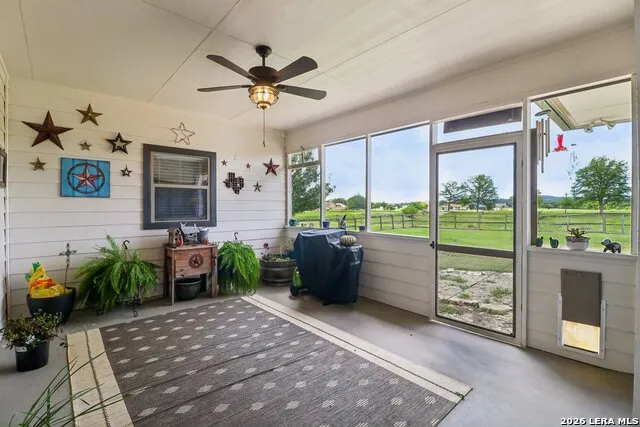 308 Wood View Cir Bandera, TX 78003