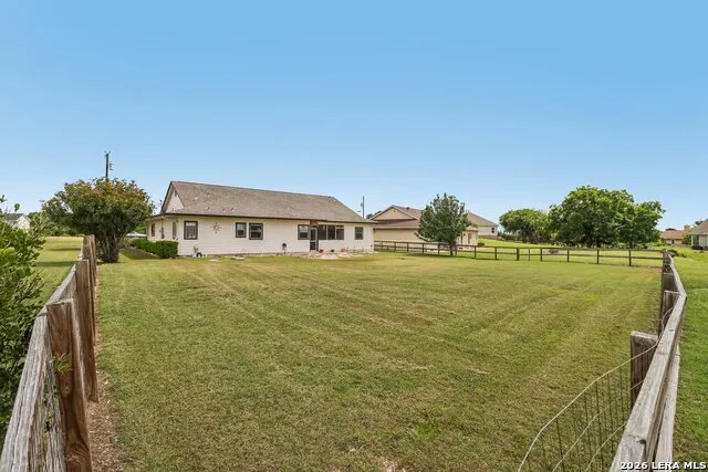 308 Wood View Cir Bandera, TX 78003