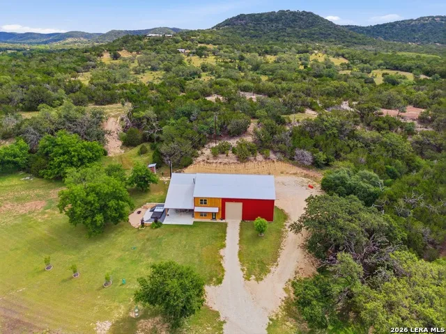 197 TWO SISTERS RD Medina, TX 78055