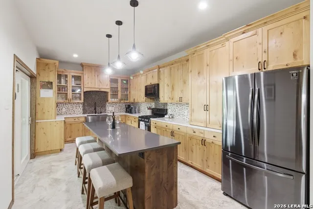 197 TWO SISTERS RD Medina, TX 78055