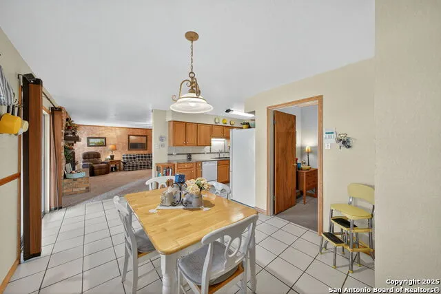 82 PULLIAM DR Pleasanton, TX 78064