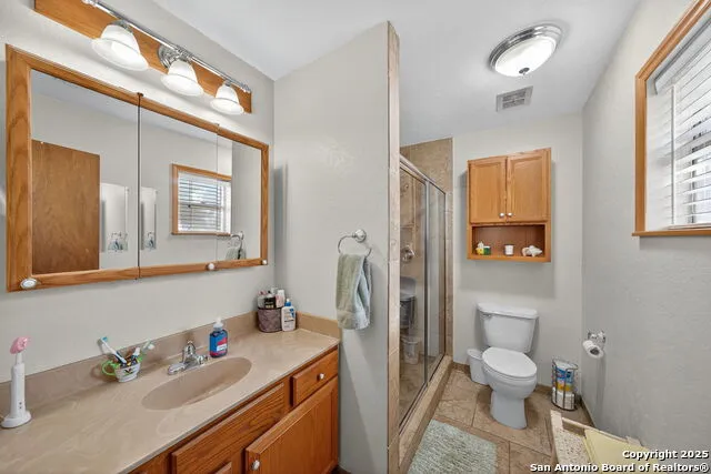 82 PULLIAM DR Pleasanton, TX 78064