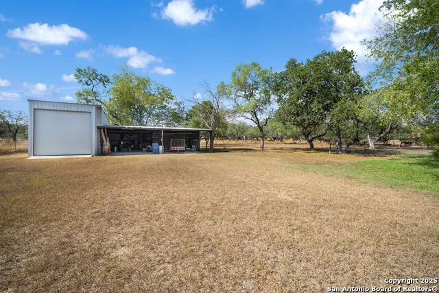 82 PULLIAM DR Pleasanton, TX 78064