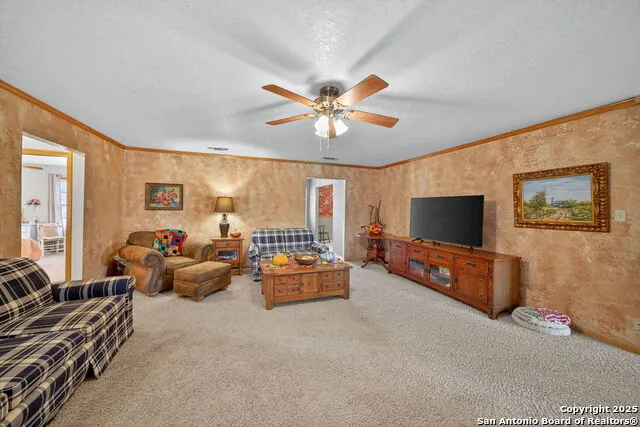 82 PULLIAM DR Pleasanton, TX 78064