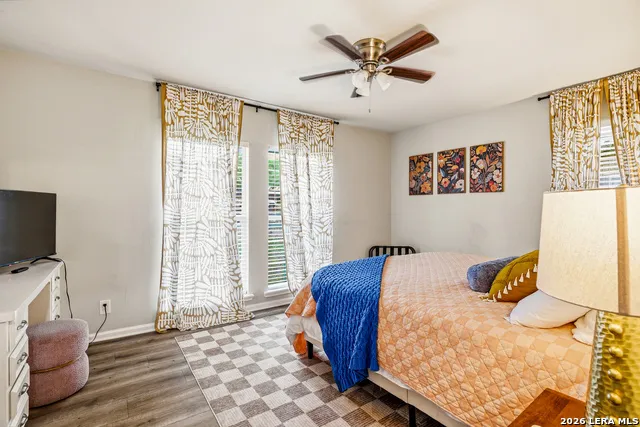 100 Northcrest Dr Castle Hills, TX 78213