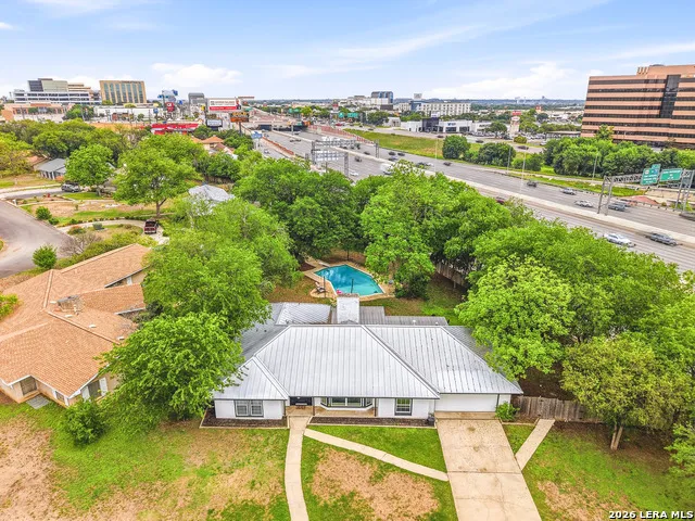 100 Northcrest Dr Castle Hills, TX 78213