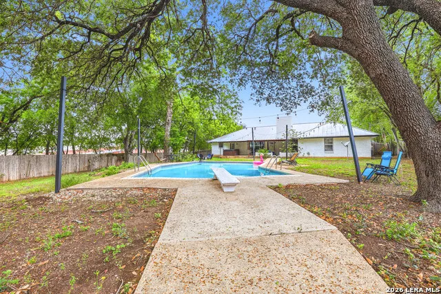 100 Northcrest Dr Castle Hills, TX 78213