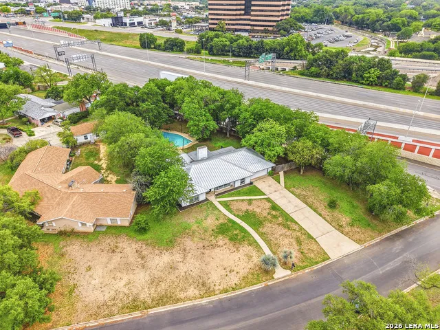 100 Northcrest Dr Castle Hills, TX 78213