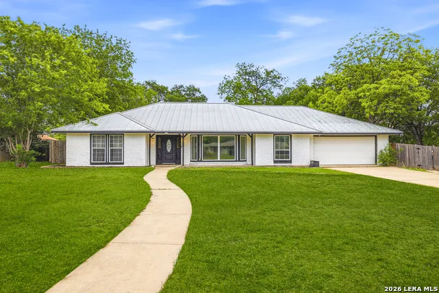 100 Northcrest Dr Castle Hills, TX 78213