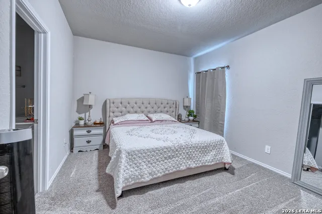20009 HUCKLEBERRY ST Lytle, TX 78052