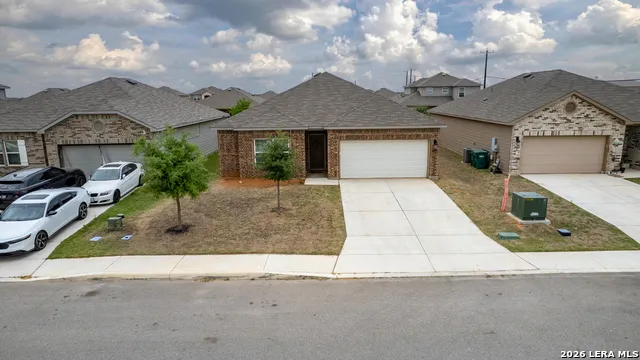 20009 HUCKLEBERRY ST Lytle, TX 78052