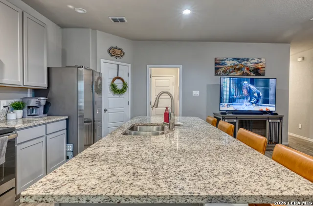 20009 HUCKLEBERRY ST Lytle, TX 78052