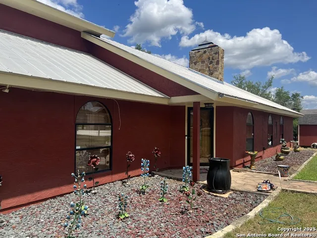 782 Lakeshore Bandera, TX 78003
