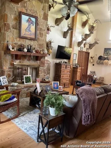 782 Lakeshore Bandera, TX 78003